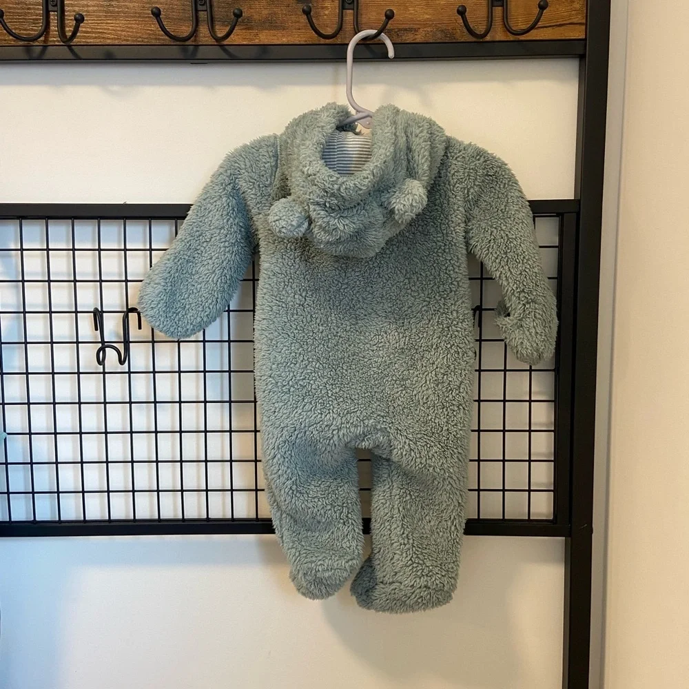 EUC |‎ Carter’s baby bear one piece — 3 months